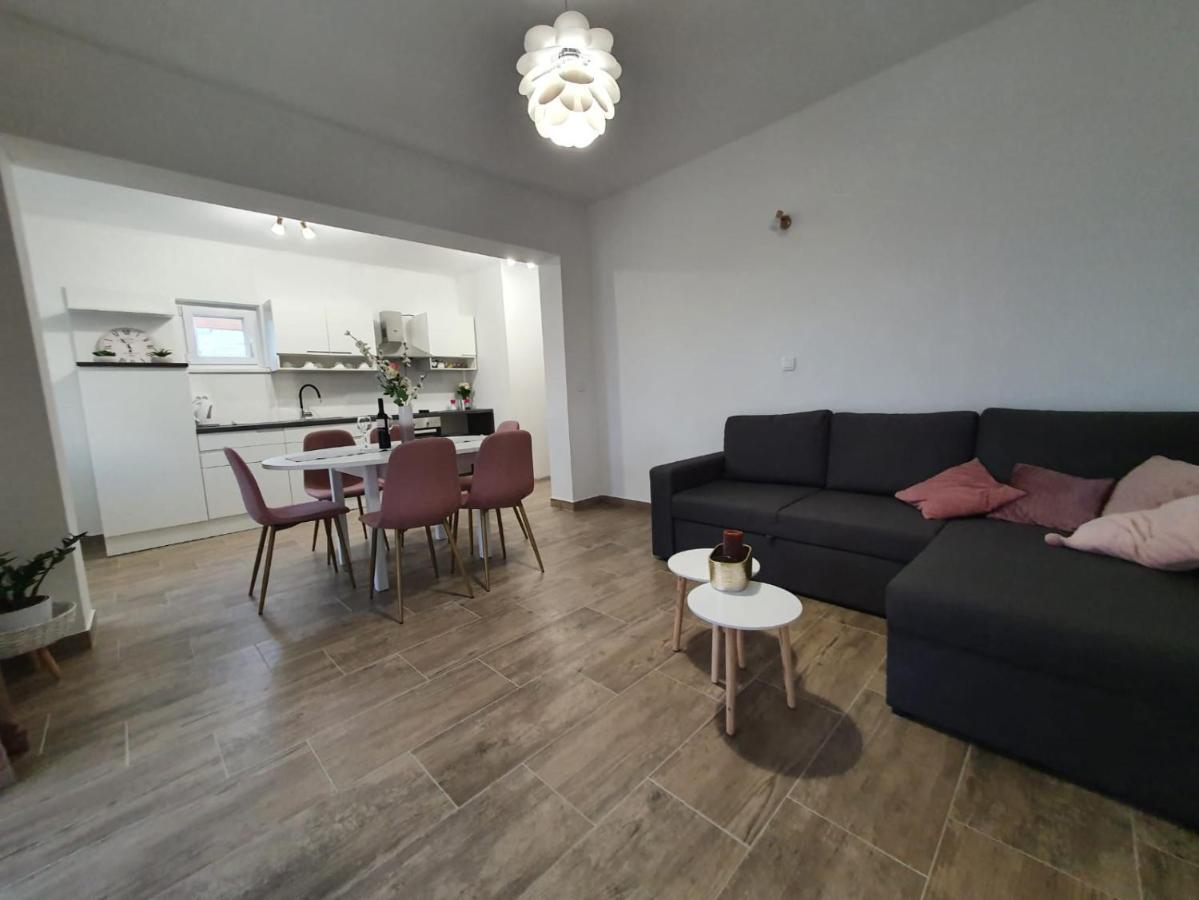 Apartman Skolj Jovici  Exterior photo